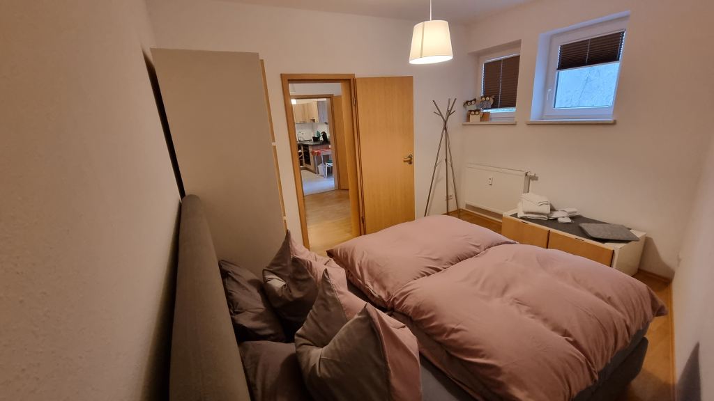 Ferienwohnung unten Rechts Schlafzimmer